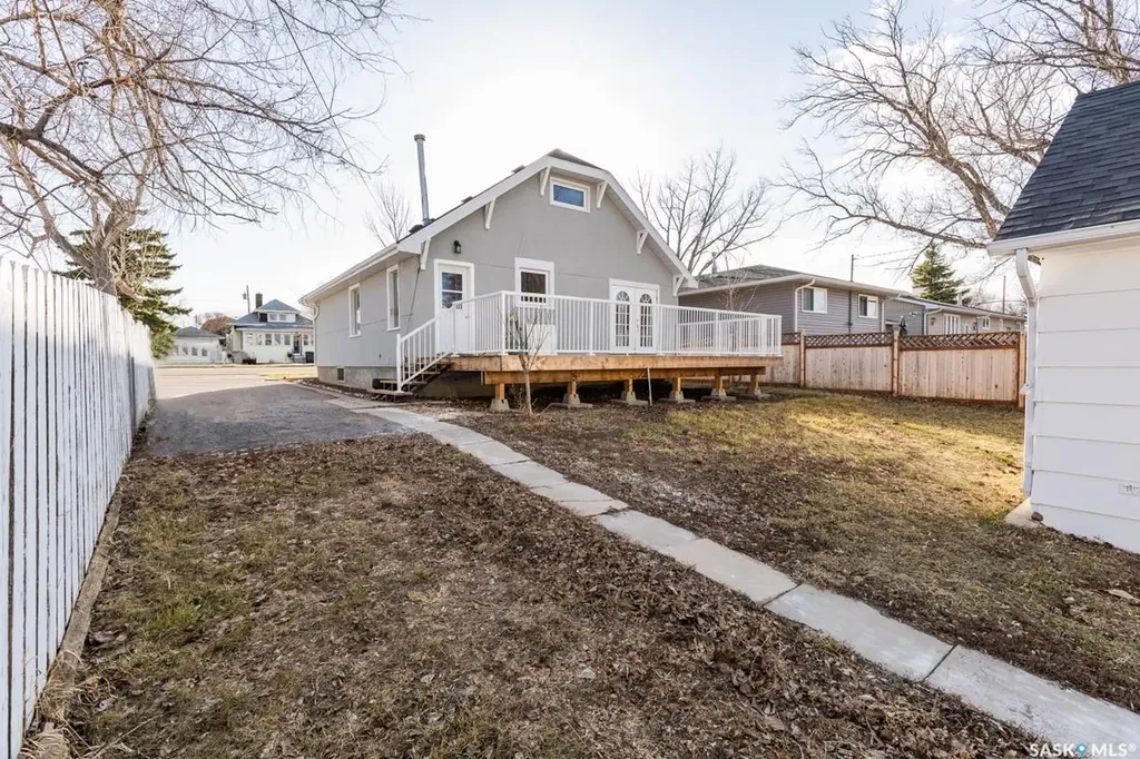 430 Columbia Avenue Kerrobert SK S0L 1R0