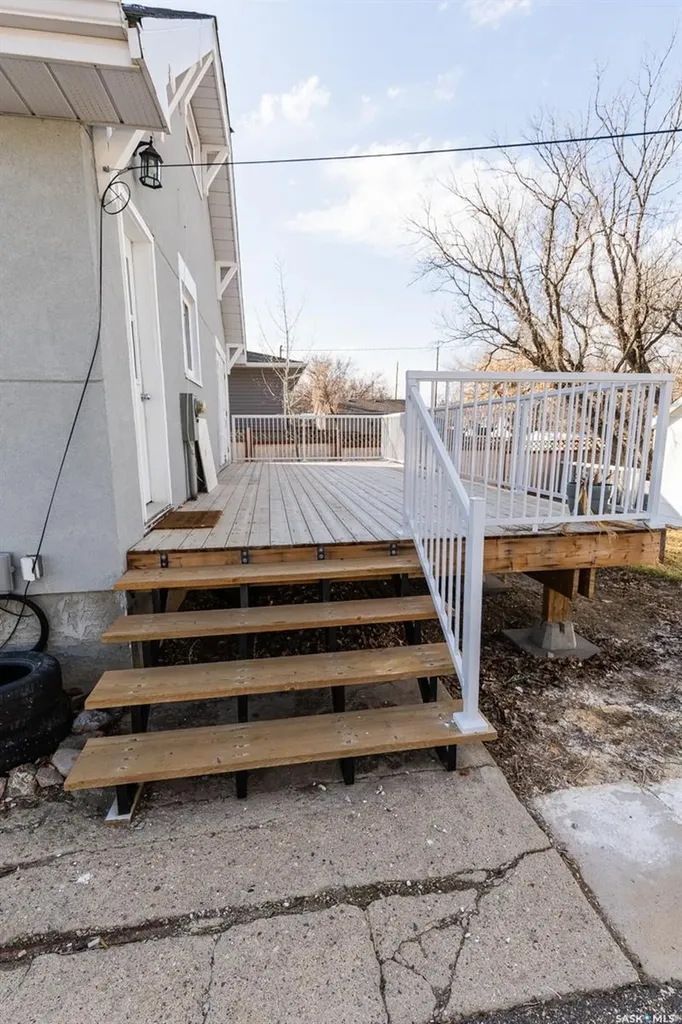 430 Columbia Avenue Kerrobert SK S0L 1R0