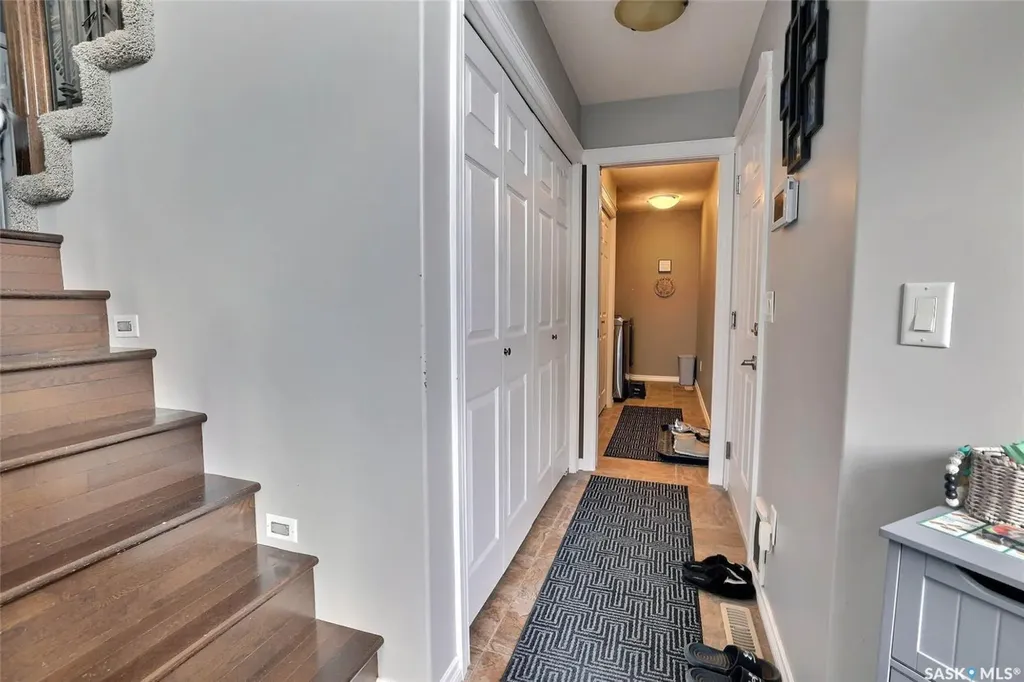 2433 Jameson Crescent Regina SK S4V 1K2