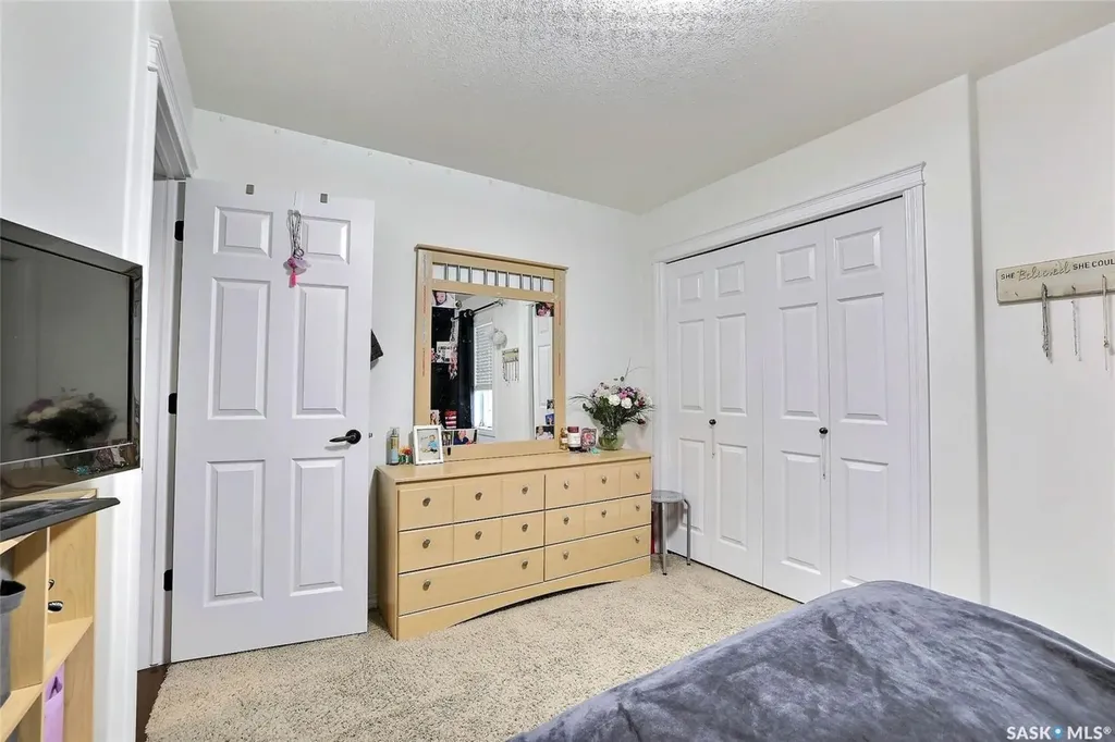 2433 Jameson Crescent Regina SK S4V 1K2