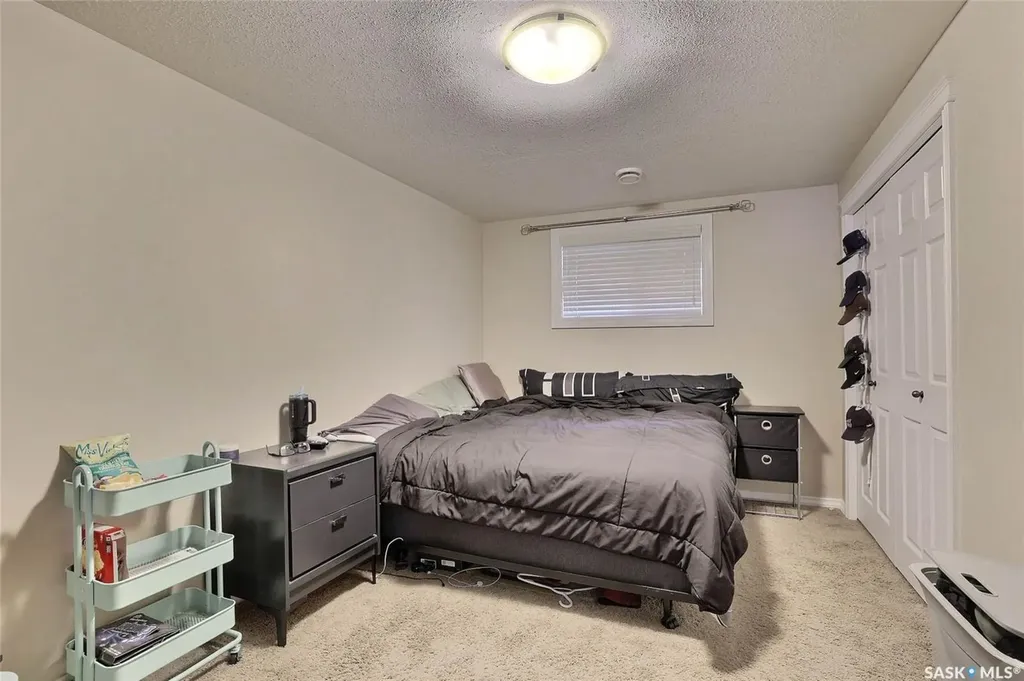 2433 Jameson Crescent Regina SK S4V 1K2
