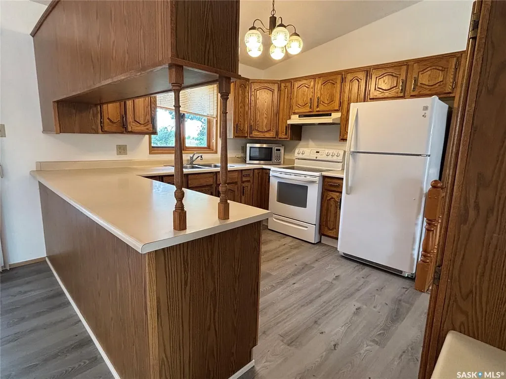 52 Harrigan Crescent Maple Creek SK S0N 1N0