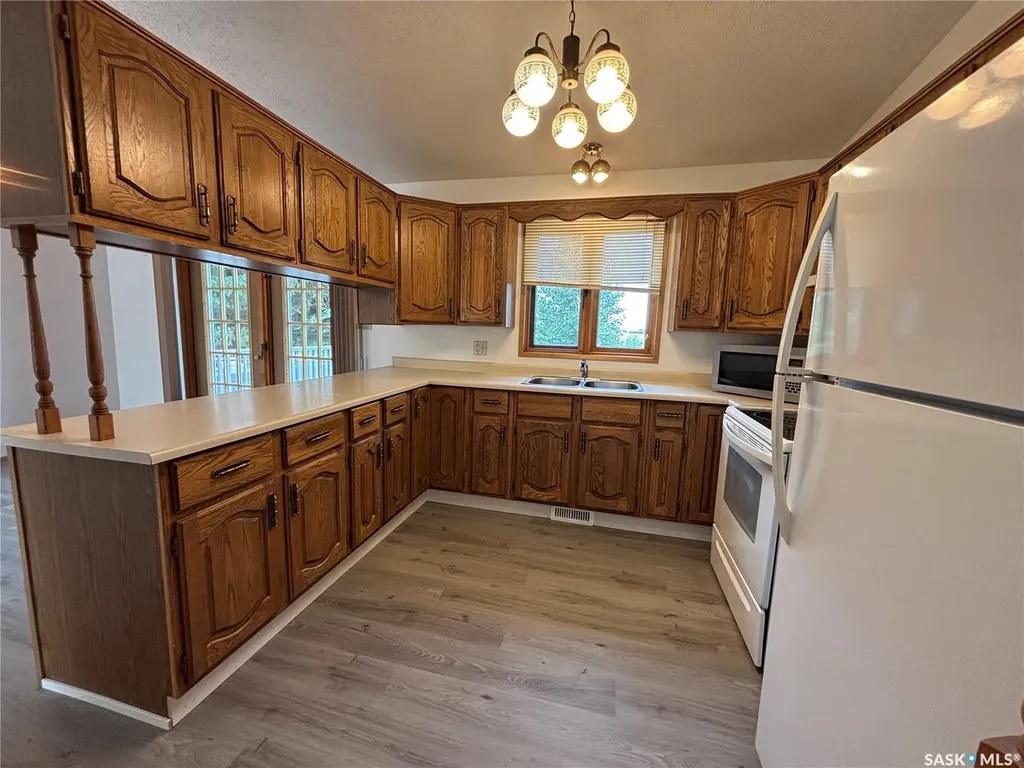 52 Harrigan Crescent Maple Creek SK S0N 1N0