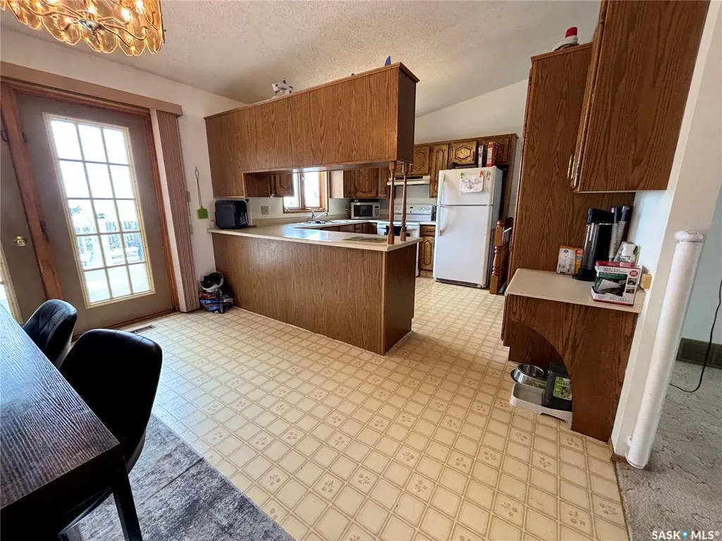 52 Harrigan Crescent Maple Creek SK S0N 1N0