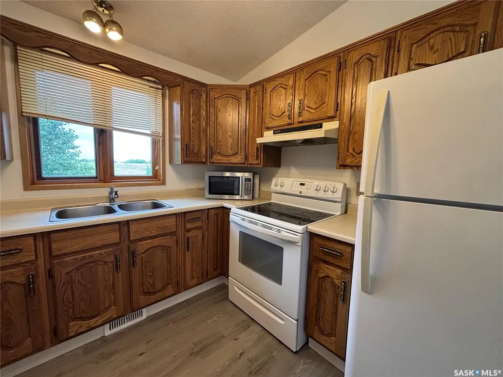52 Harrigan Crescent Maple Creek SK S0N 1N0