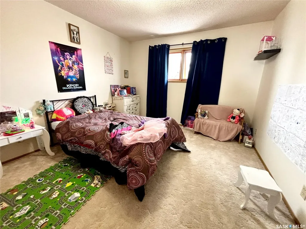52 Harrigan Crescent Maple Creek SK S0N 1N0