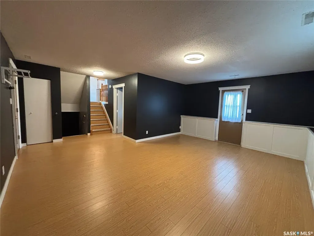 52 Harrigan Crescent Maple Creek SK S0N 1N0