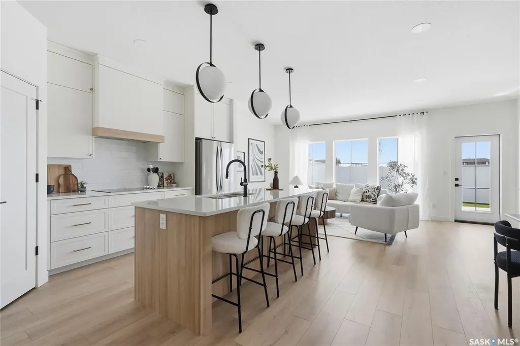 720 Brighton Boulevard Saskatoon SK S7V 1X1