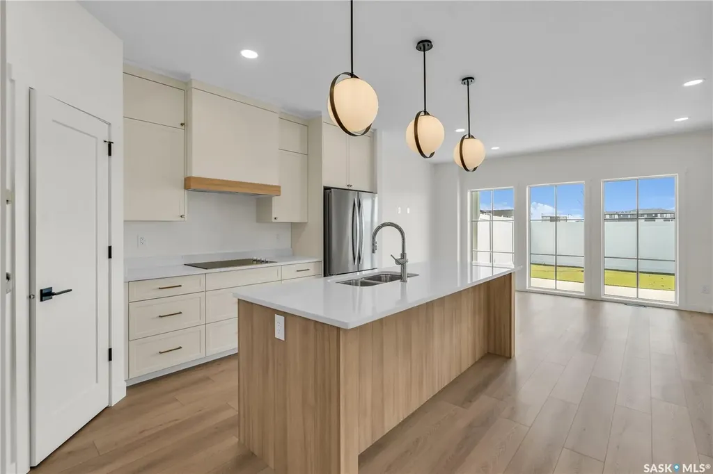 720 Brighton Boulevard Saskatoon SK S7V 1X1
