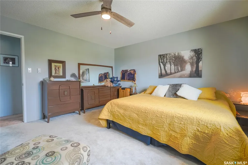254 2nd Avenue E Gravelbourg SK S0H 1X0