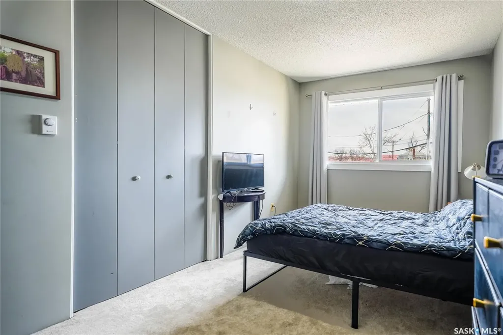 254 2nd Avenue E Gravelbourg SK S0H 1X0