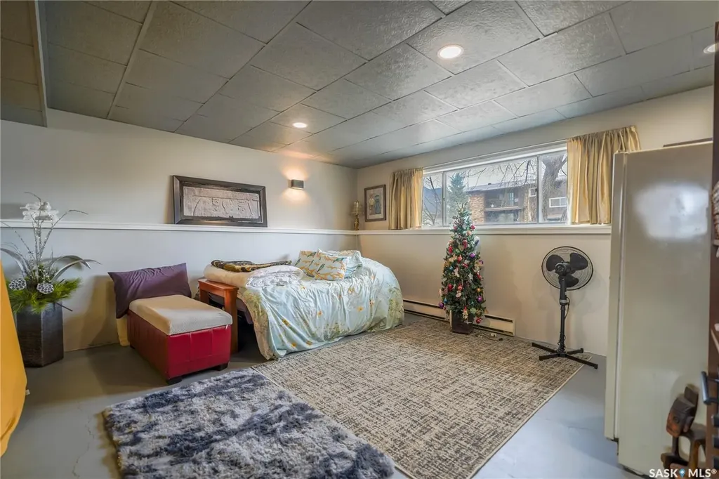 254 2nd Avenue E Gravelbourg SK S0H 1X0