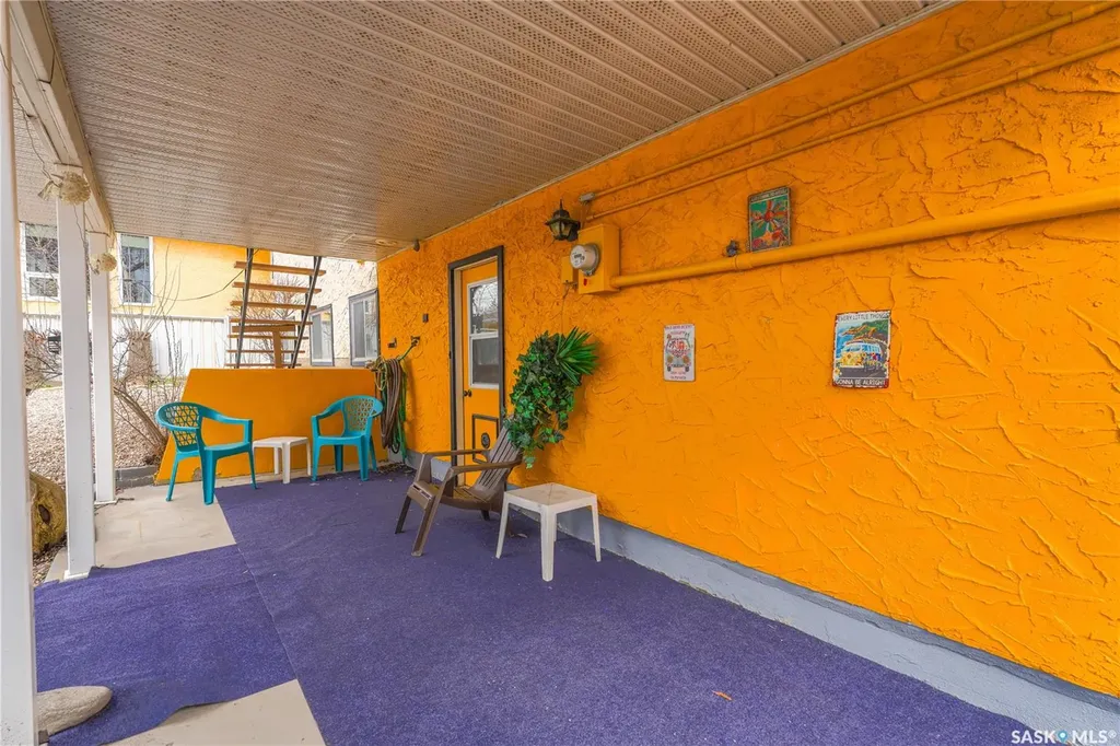 254 2nd Avenue E Gravelbourg SK S0H 1X0