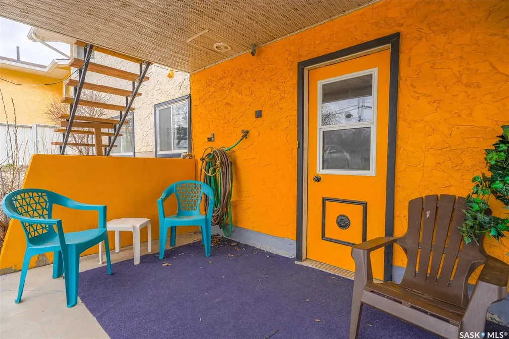 254 2nd Avenue E Gravelbourg SK S0H 1X0