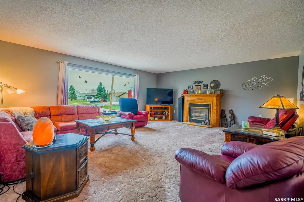 254 2nd Avenue E Gravelbourg SK S0H 1X0