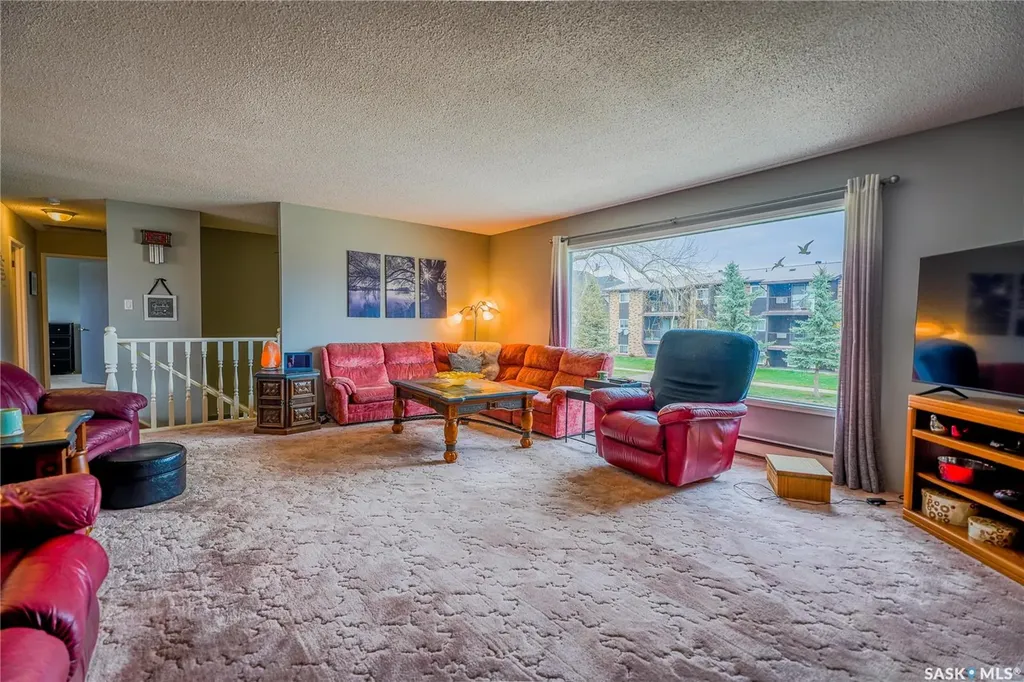 254 2nd Avenue E Gravelbourg SK S0H 1X0