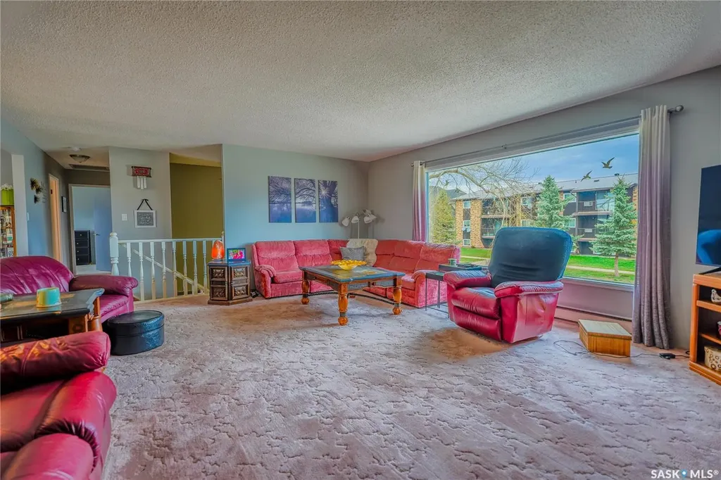 254 2nd Avenue E Gravelbourg SK S0H 1X0