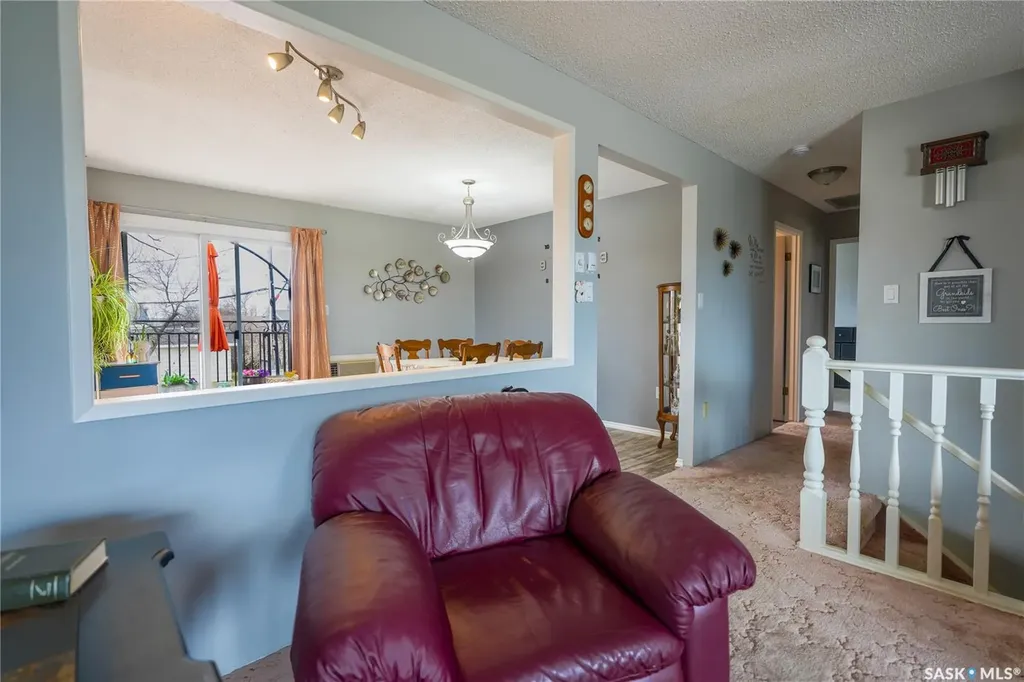 254 2nd Avenue E Gravelbourg SK S0H 1X0
