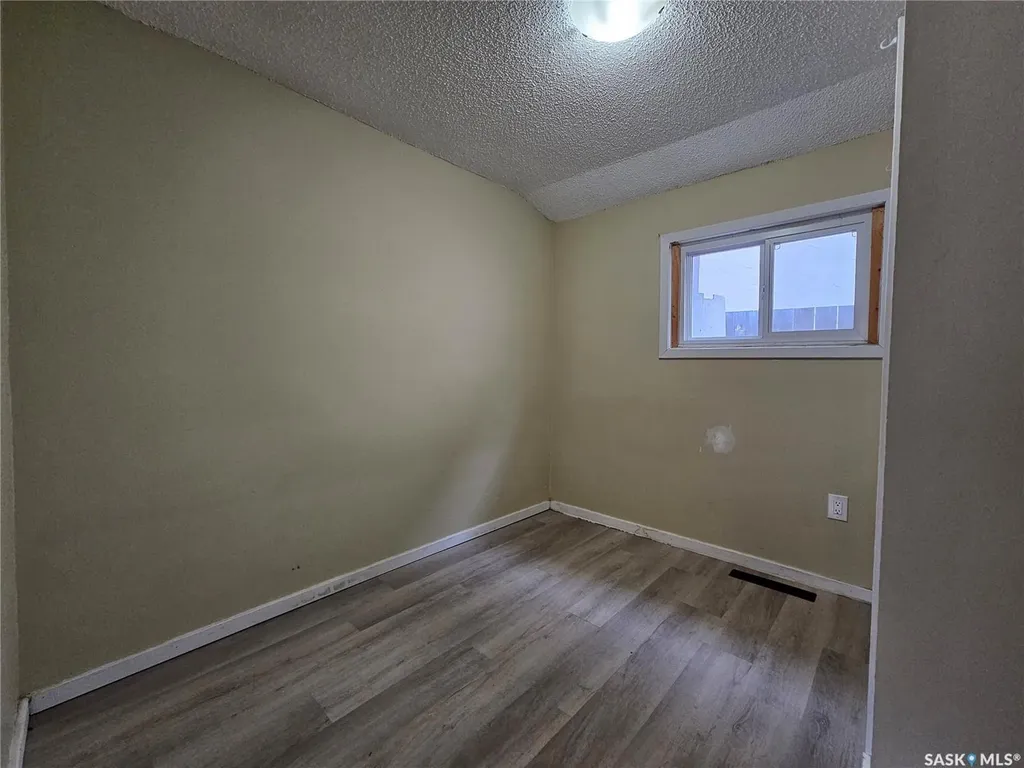 1432 105th Street North Battleford SK S9A 1T3