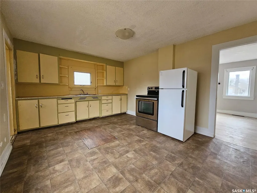 1432 105th Street North Battleford SK S9A 1T3