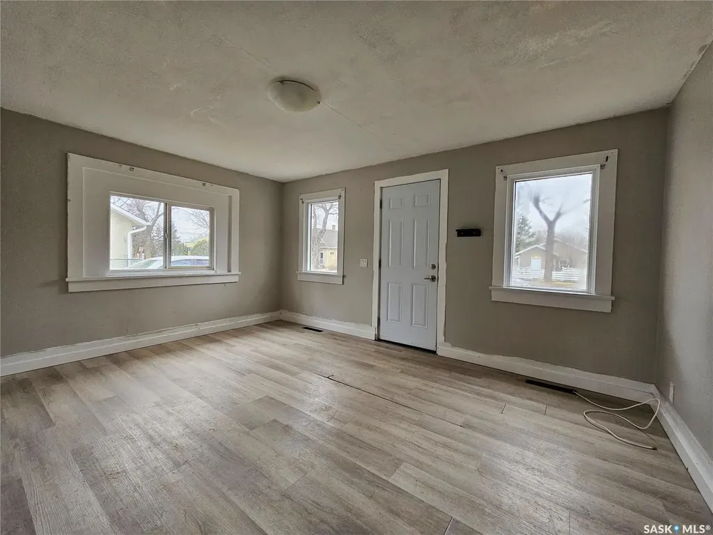 1432 105th Street North Battleford SK S9A 1T3