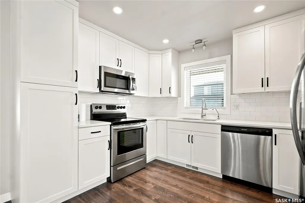 254 Brighton Gate Saskatoon SK S7V 0R1