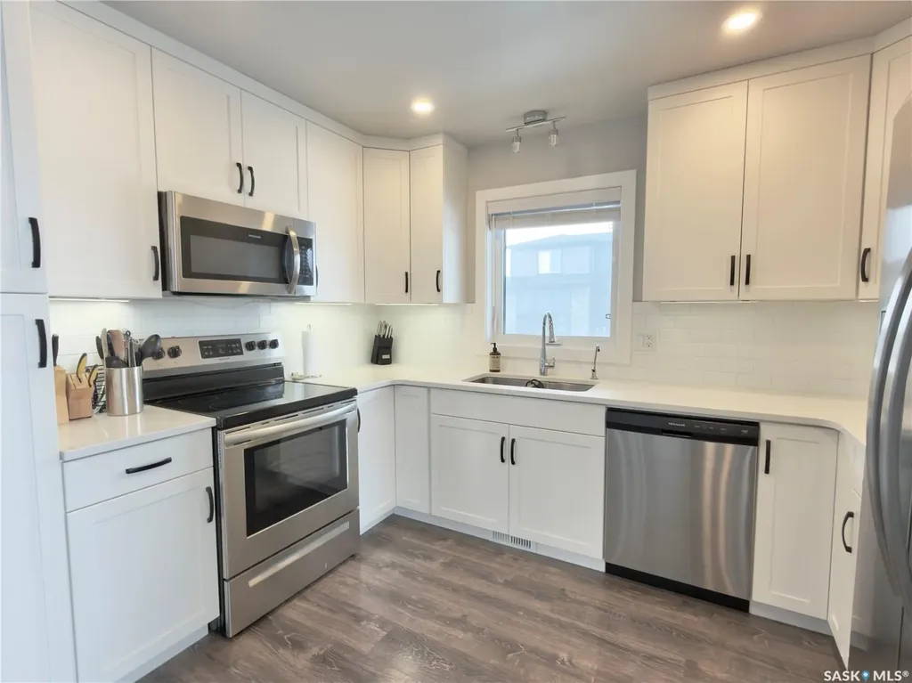 254 Brighton Gate Saskatoon SK S7V 0R1