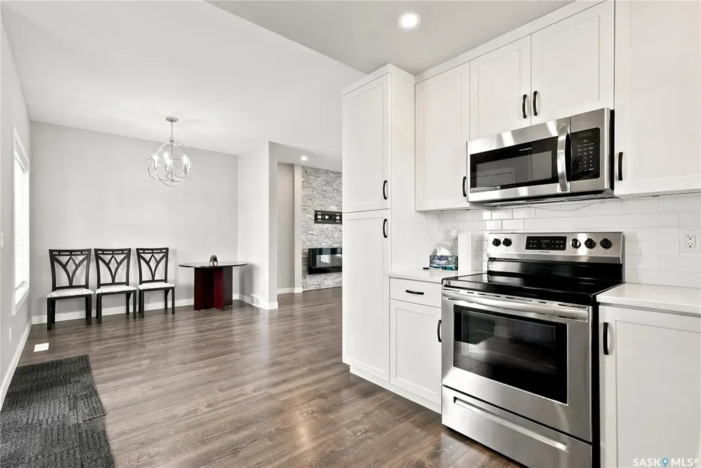 254 Brighton Gate Saskatoon SK S7V 0R1
