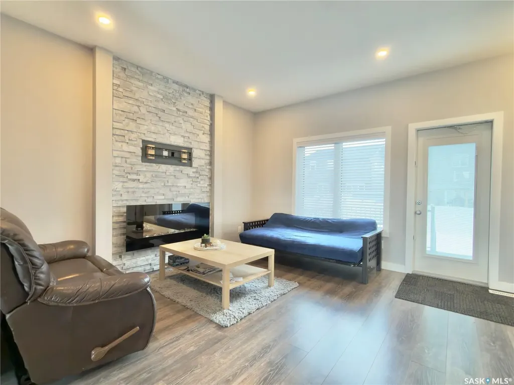 254 Brighton Gate Saskatoon SK S7V 0R1
