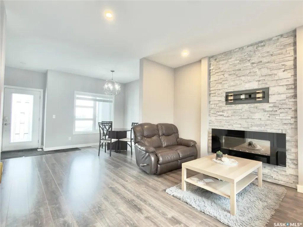 254 Brighton Gate Saskatoon SK S7V 0R1