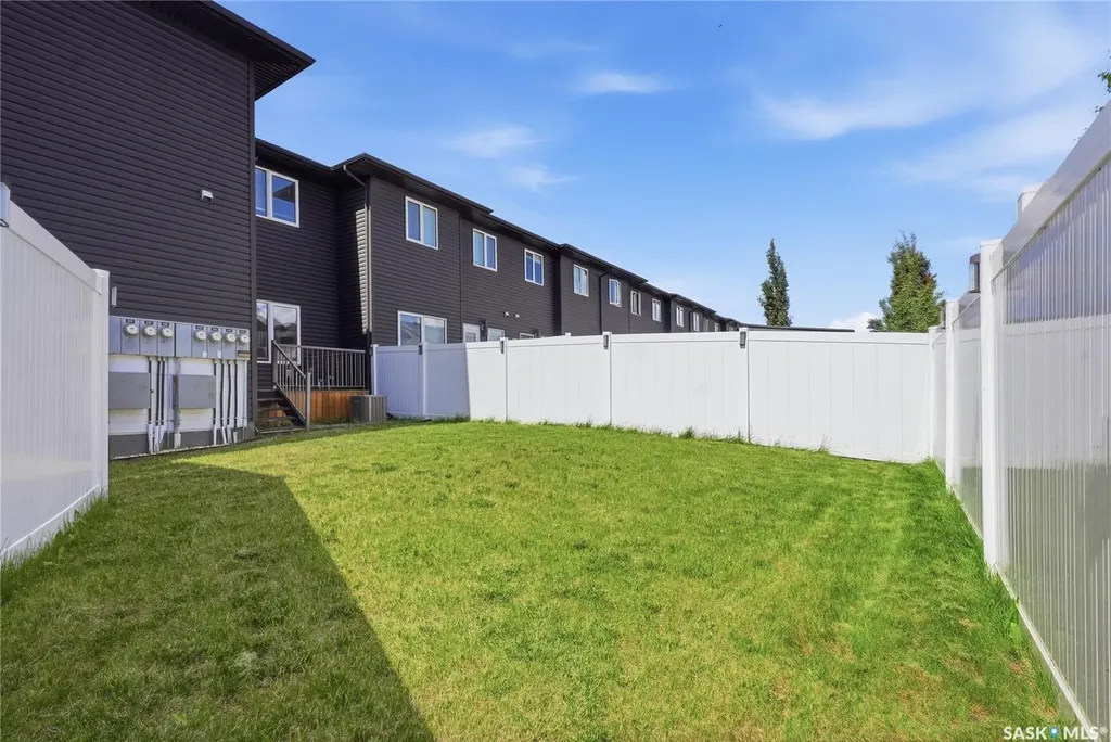 254 Brighton Gate Saskatoon SK S7V 0R1