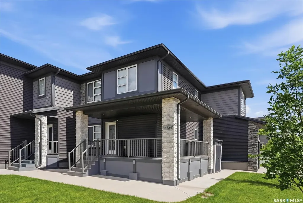 254 Brighton Gate Saskatoon SK S7V 0R1