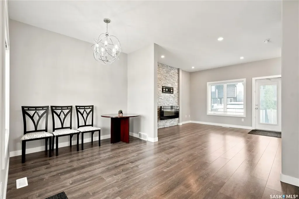 254 Brighton Gate Saskatoon SK S7V 0R1