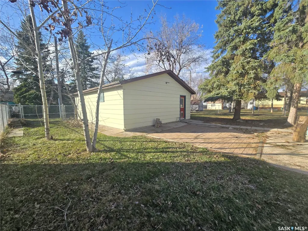 428 Stanley Street Stoughton SK S0G 4T0