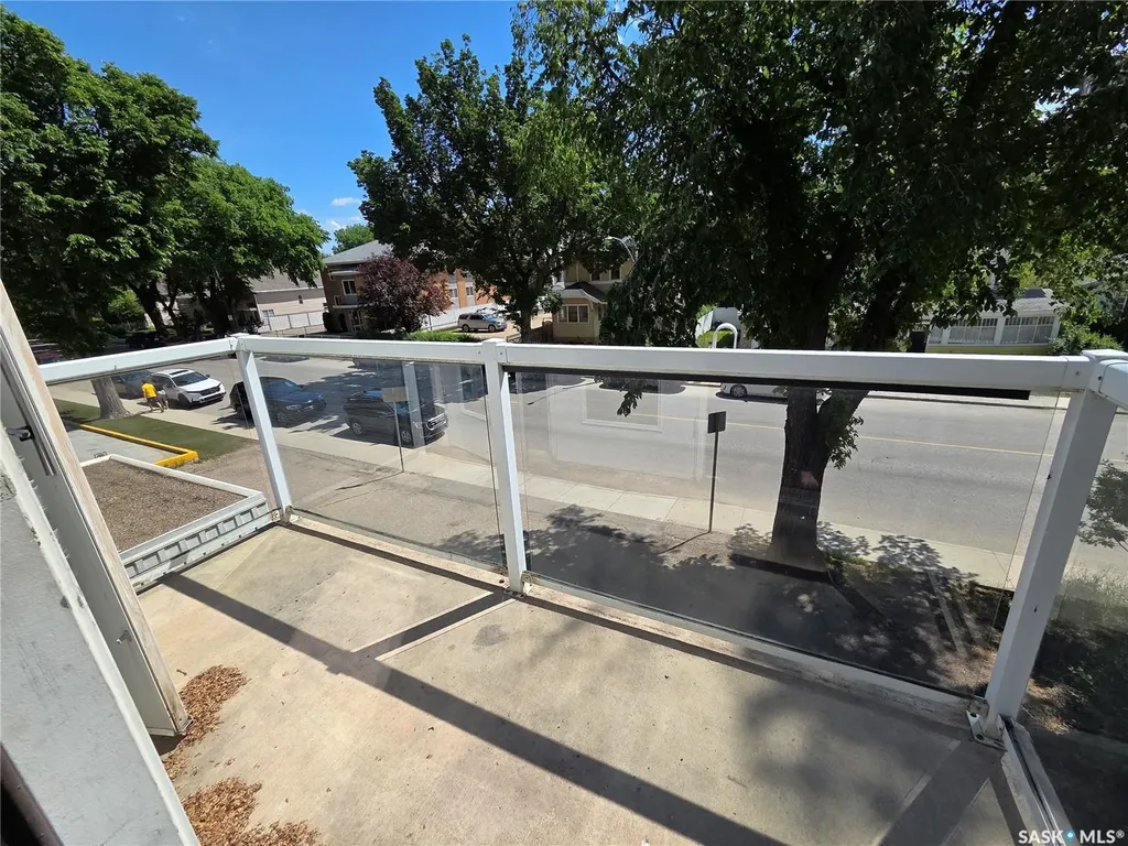 415 3rd Avenue N Saskatoon SK S7K 2J2