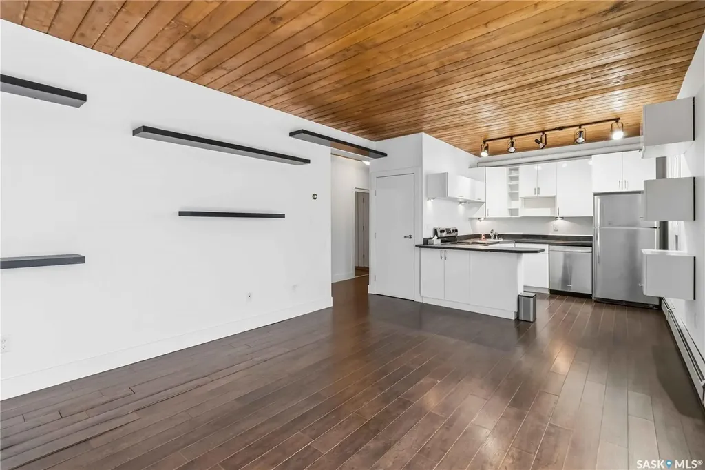 415 3rd Avenue N Saskatoon SK S7K 2J2