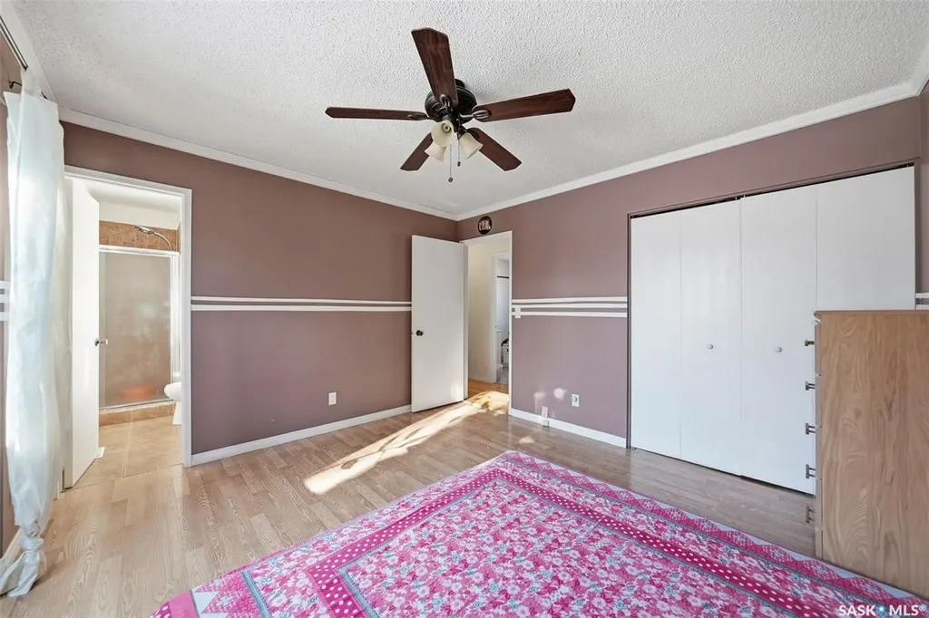 111 Gustin Crescent Saskatoon SK S7H 6H7