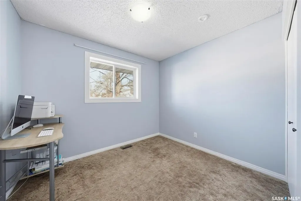 111 Gustin Crescent Saskatoon SK S7H 6H7