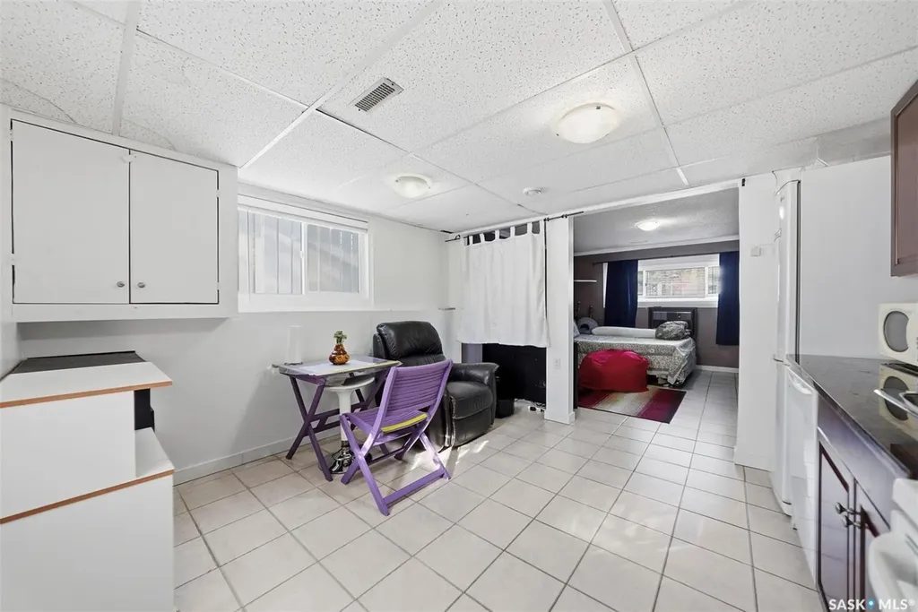 111 Gustin Crescent Saskatoon SK S7H 6H7