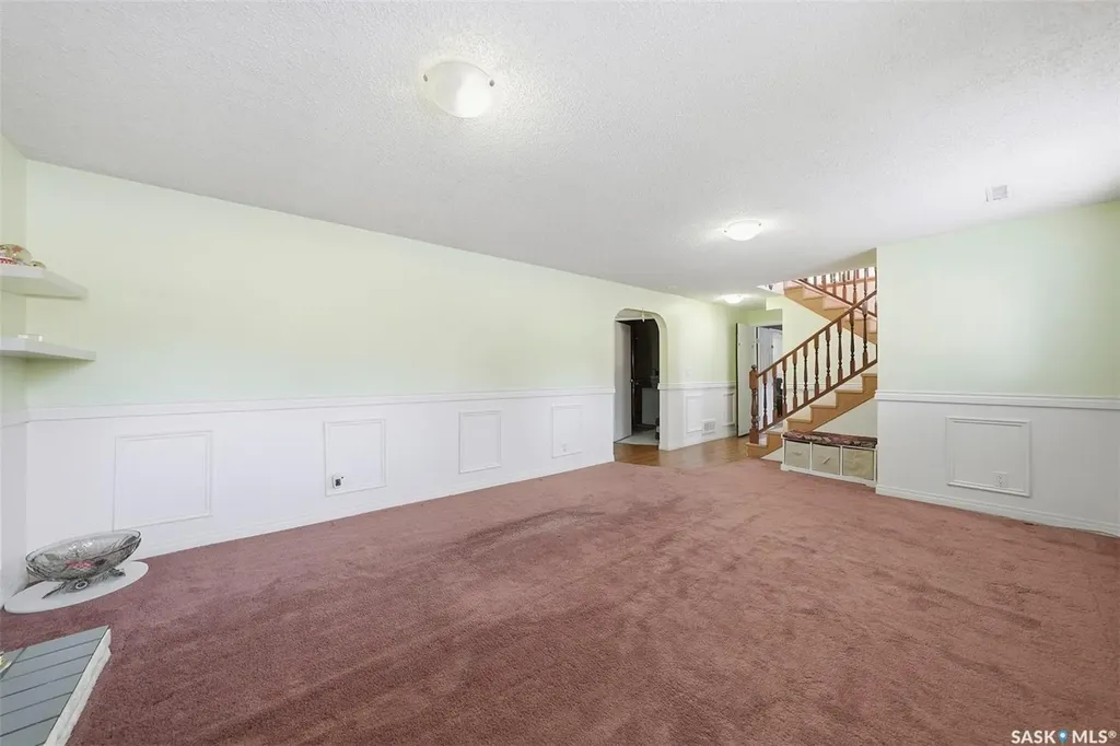 111 Gustin Crescent Saskatoon SK S7H 6H7