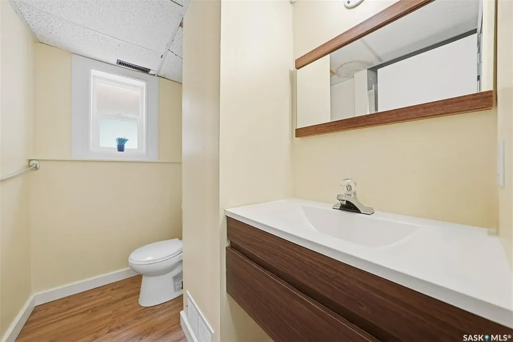 111 Gustin Crescent Saskatoon SK S7H 6H7