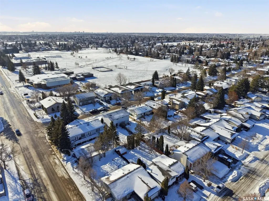 111 Gustin Crescent Saskatoon SK S7H 6H7