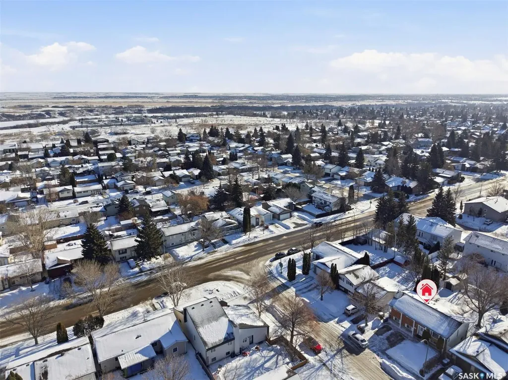 111 Gustin Crescent Saskatoon SK S7H 6H7