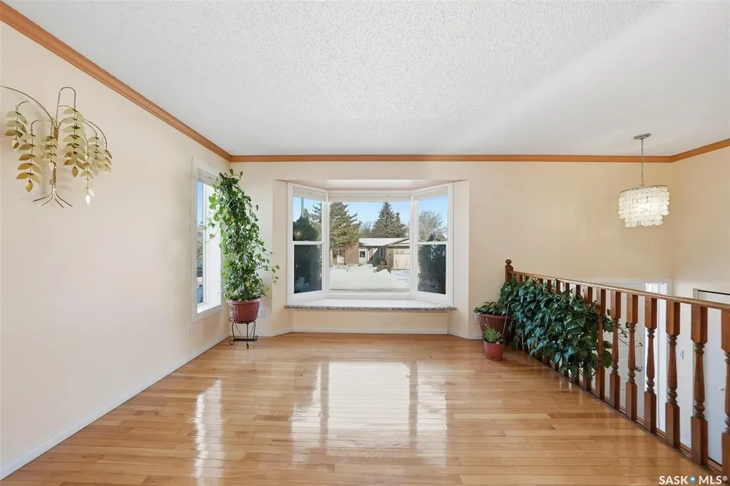 111 Gustin Crescent Saskatoon SK S7H 6H7