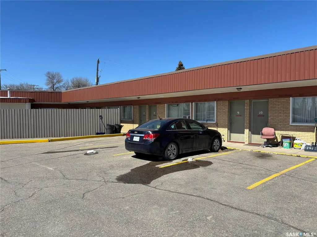 155 North Service Road Swift Current SK S9H 3S8