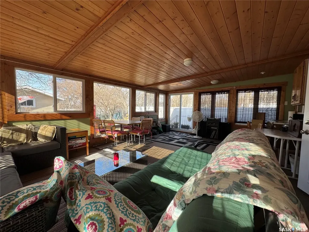 346A Fairchild Avenue Regina Beach SK S0G 4C0
