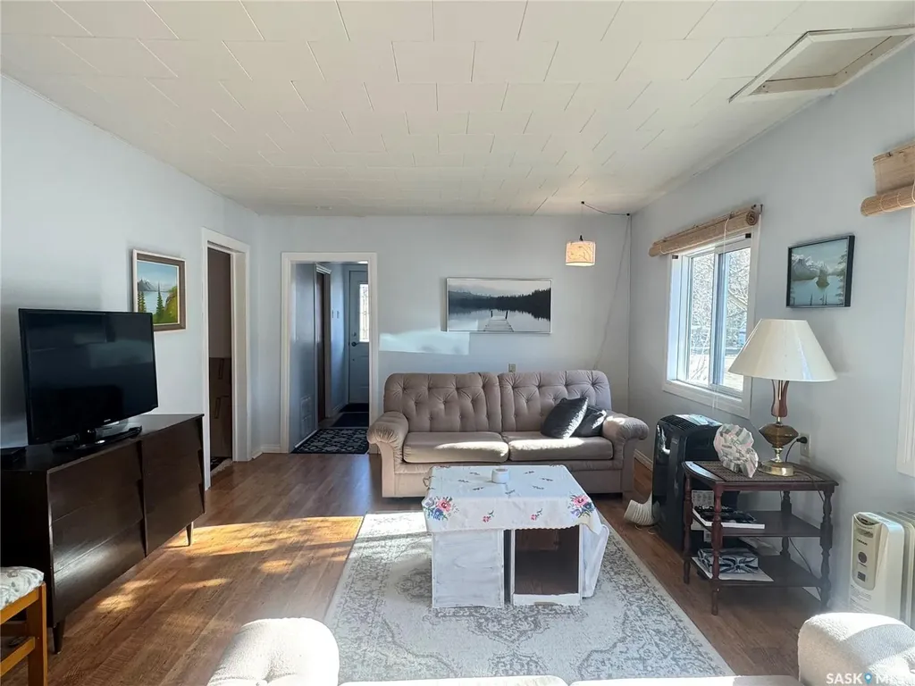 346A Fairchild Avenue Regina Beach SK S0G 4C0