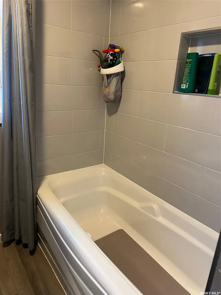 429 Third Street Estevan SK S4A 0P1