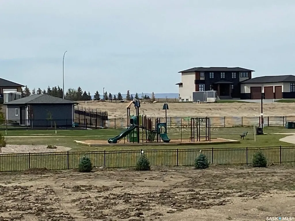 63 Iron Bridge Place Moose Jaw SK S6J 0B4