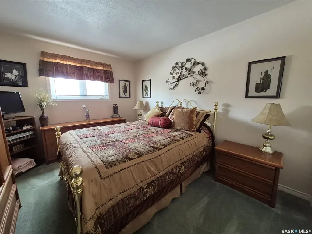 317 2nd Street W Ponteix SK S0N 1Z0
